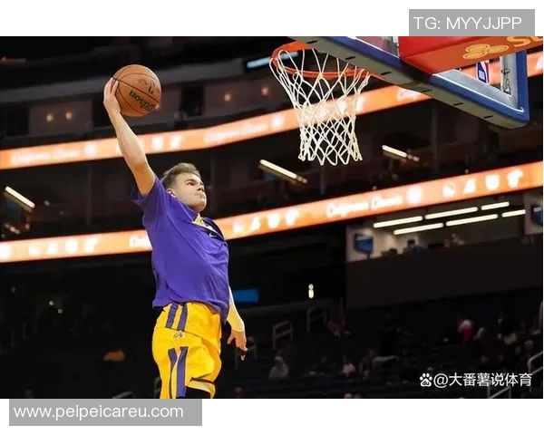 签约扣篮王！裁掉榜眼秀！昔日勇士太子爷，打不出来了！